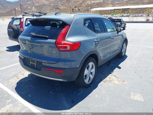 YV4AC2HK7M2604519 Volvo Xc40 T4 Momentum