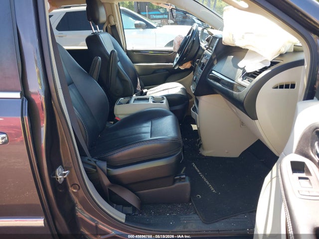 45896788 :رقم المزاد ، 2C4RC1BG4GR119958 vin ، 2016 Chrysler Town & Country Touring مزاد بيع