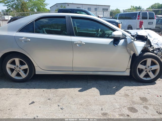 2013 Toyota Camry Se მანქანა იყიდება აუქციონზე, vin: 4T1BF1FKXDU267646, აუქციონის ნომერი: 45896797