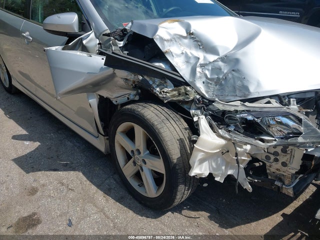 2013 Toyota Camry Se მანქანა იყიდება აუქციონზე, vin: 4T1BF1FKXDU267646, აუქციონის ნომერი: 45896797