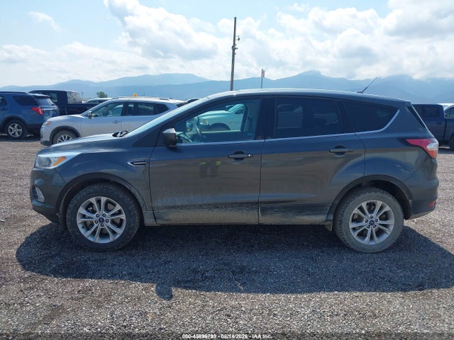 Продаж на аукціоні авто 2017 Ford Escape Se, vin: 1FMCU9GD0HUE18539, номер лоту: 45896798