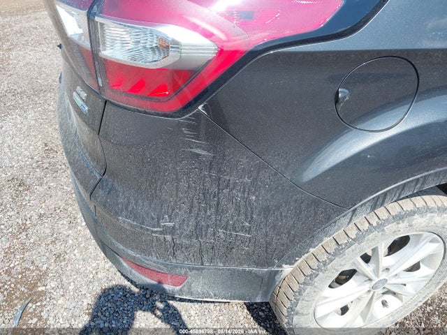 Продаж на аукціоні авто 2017 Ford Escape Se, vin: 1FMCU9GD0HUE18539, номер лоту: 45896798