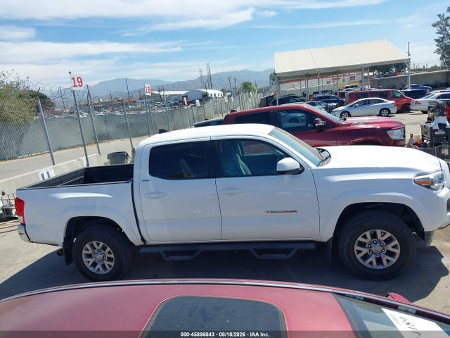 2017 Toyota Tacoma Sr5 მანქანა იყიდება აუქციონზე, vin: 5TFAX5GN6HX084228, აუქციონის ნომერი: 45896843