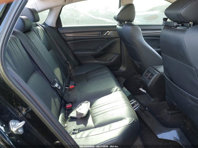 Honda Accord Touring 2018 1HGCV1F98JA103125 Image 8
