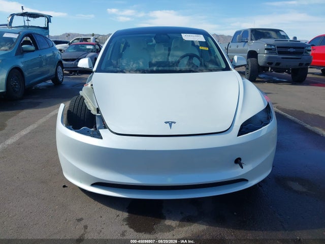 45896907 :رقم المزاد ، 5YJ3E1EB2SF952212 vin ، 2025 Tesla Model 3 Long Range All-wheel Drive مزاد بيع