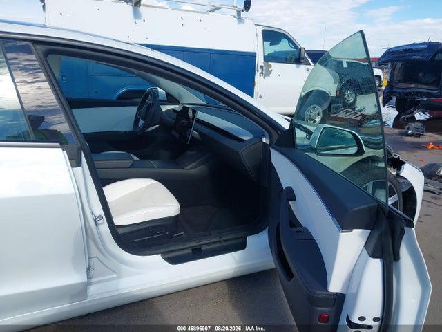 45896907 :رقم المزاد ، 5YJ3E1EB2SF952212 vin ، 2025 Tesla Model 3 Long Range All-wheel Drive مزاد بيع