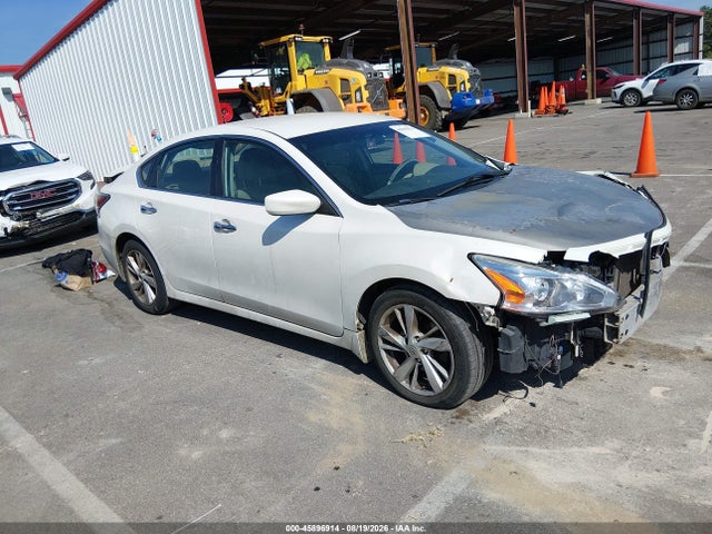 Auction sale of the 2015 Nissan Altima 2.5 Sv, vin: 1N4AL3AP7FC221259, lot number: 45896914