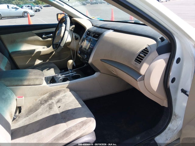 2015 Nissan Altima 2.5 Sv მანქანა იყიდება აუქციონზე, vin: 1N4AL3AP7FC221259, აუქციონის ნომერი: 45896914