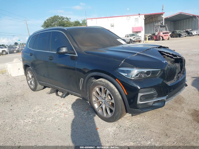 45896941 :رقم المزاد ، 5UXCR4C02N9M01511 vin ، 2022 Bmw X5 Sdrive40i مزاد بيع