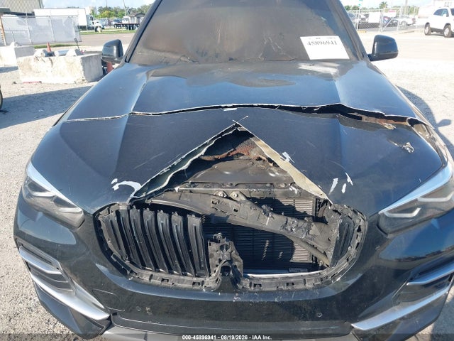 45896941 :رقم المزاد ، 5UXCR4C02N9M01511 vin ، 2022 Bmw X5 Sdrive40i مزاد بيع