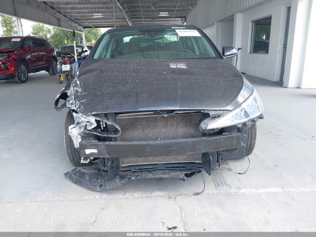 2020 Hyundai Elantra Value Edition მანქანა იყიდება აუქციონზე, vin: 5NPD84LF7LH555214, აუქციონის ნომერი: 45896944