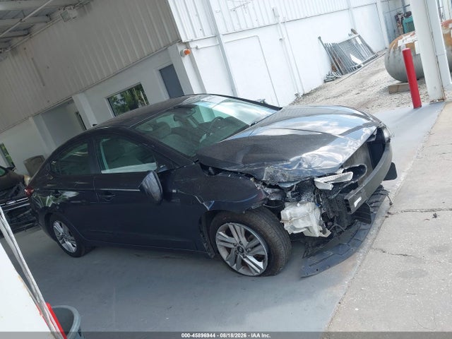 2020 Hyundai Elantra Value Edition მანქანა იყიდება აუქციონზე, vin: 5NPD84LF7LH555214, აუქციონის ნომერი: 45896944