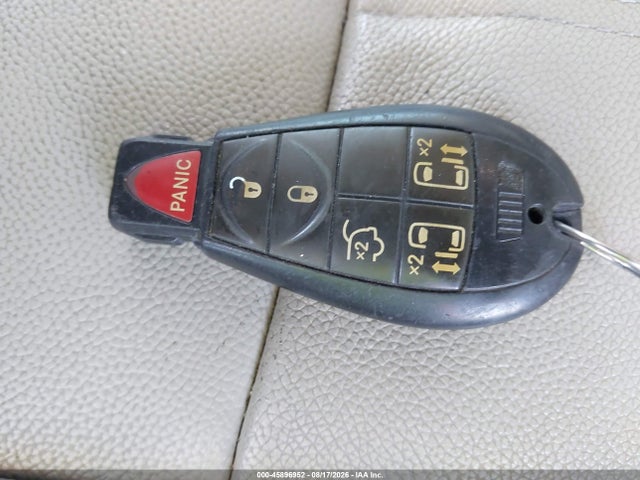 2013 Chrysler Town & Country Touring მანქანა იყიდება აუქციონზე, vin: 2C4RC1BG4DR737499, აუქციონის ნომერი: 45896952
