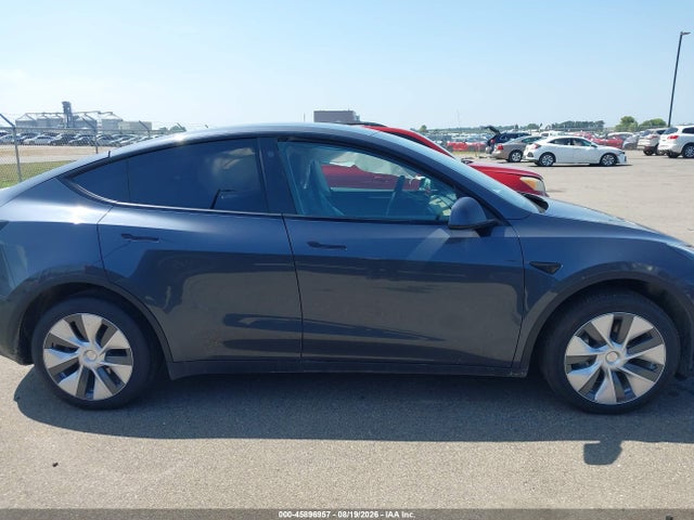 Продажа на аукционе авто 2023 Tesla Model Y Awd/long Range Dual Motor All-wheel Drive, vin: 7SAYGDEE1PA032302, номер лота: 45896957