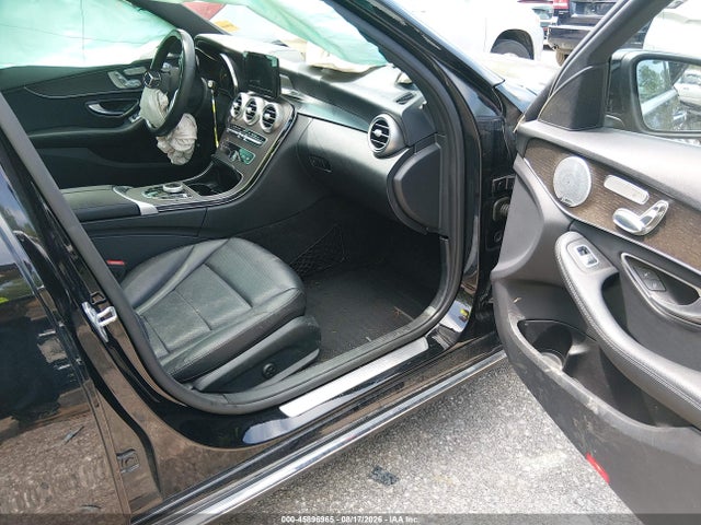 2019 Mercedes-benz C 300 4matic მანქანა იყიდება აუქციონზე, vin: 55SWF8EB9KU313388, აუქციონის ნომერი: 45896965
