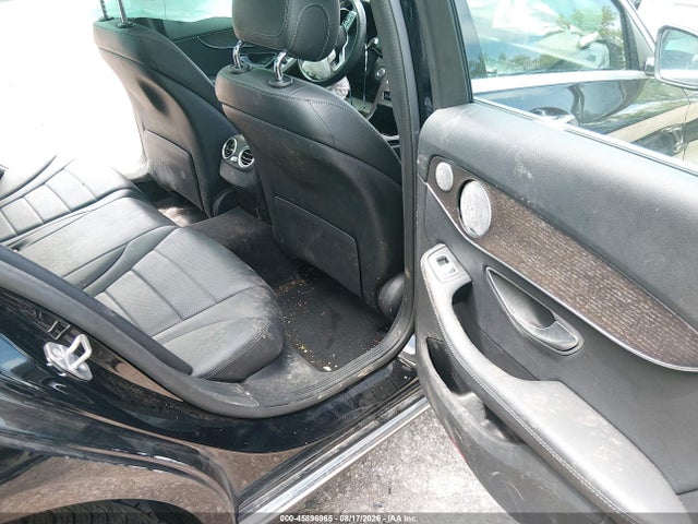 2019 Mercedes-benz C 300 4matic მანქანა იყიდება აუქციონზე, vin: 55SWF8EB9KU313388, აუქციონის ნომერი: 45896965