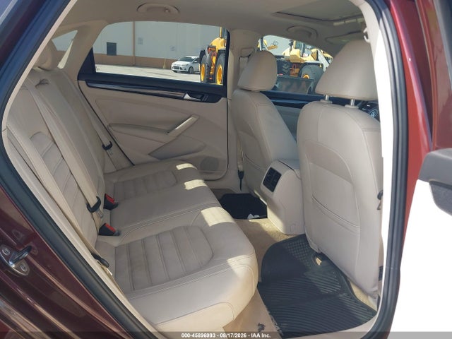 2014 Volkswagen Passat 2.0l Tdi Sel Premium მანქანა იყიდება აუქციონზე, vin: 1VWCN7A39EC093748, აუქციონის ნომერი: 45896993