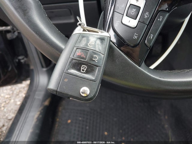 Aukcja sprzedaży 2020 Volkswagen Golf 1.4t Tsi, vin: 3VWG57AU9LM010535, numer aukcji: 45897033