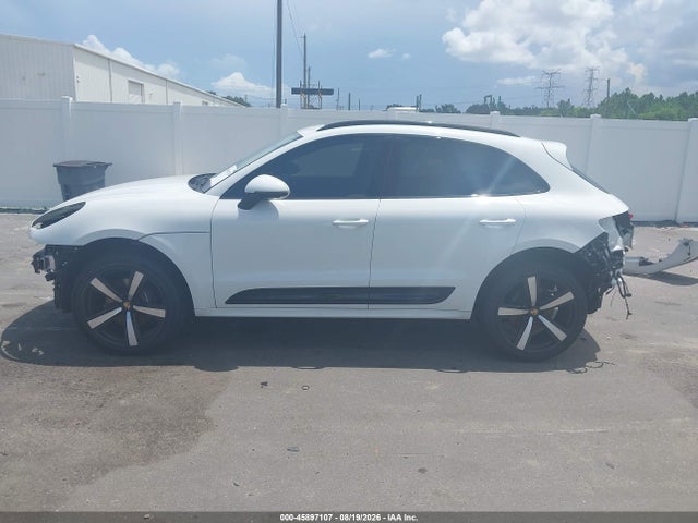 Porsche Macan T 2023 WP1AA2A52PLB16508 Image 15
