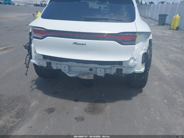 Porsche Macan T 2023 WP1AA2A52PLB16508 Image 18