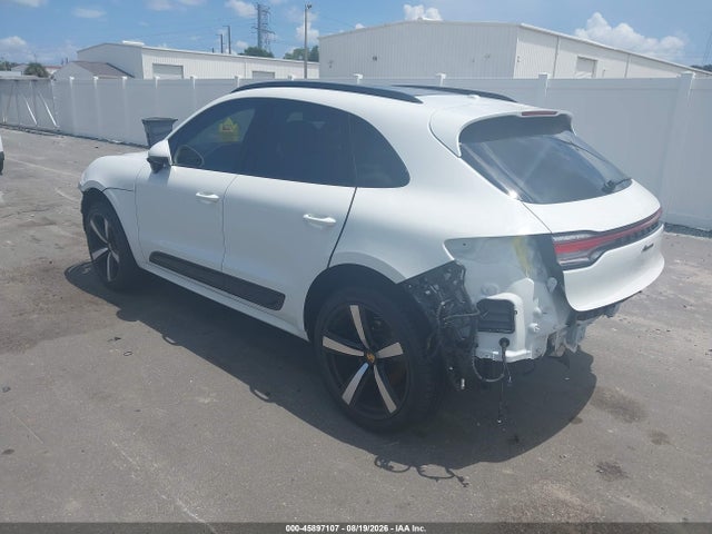 Porsche Macan T 2023 WP1AA2A52PLB16508 Image 3