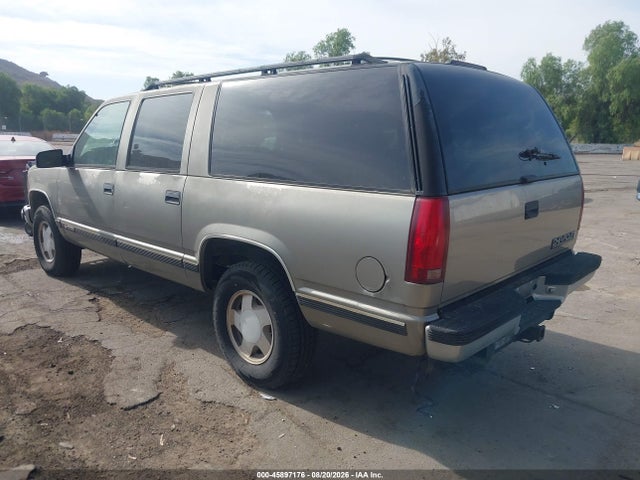 Aukcja sprzedaży 1998 Chevrolet Suburban 1500, vin: 1GNFK16R9WJ332061, numer aukcji: 45897176