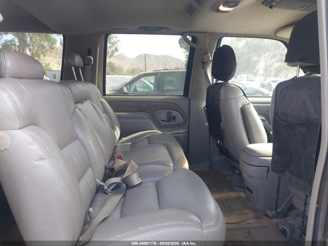 Aukcja sprzedaży 1998 Chevrolet Suburban 1500, vin: 1GNFK16R9WJ332061, numer aukcji: 45897176