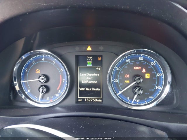 5YFBURHEXJP788780 Toyota COROLLA SE