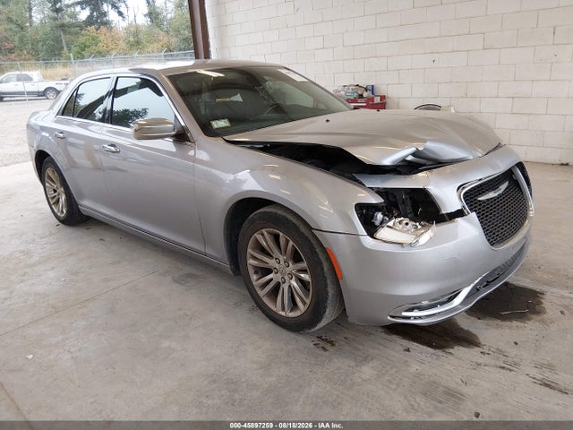 Продажа на аукционе авто 2016 Chrysler 300c, vin: 2C3CCAEG8GH212297, номер лота: 45897259