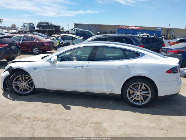 2014 Tesla Model S P85 მანქანა იყიდება აუქციონზე, vin: 5YJSA1H14EFP35758, აუქციონის ნომერი: 45897282