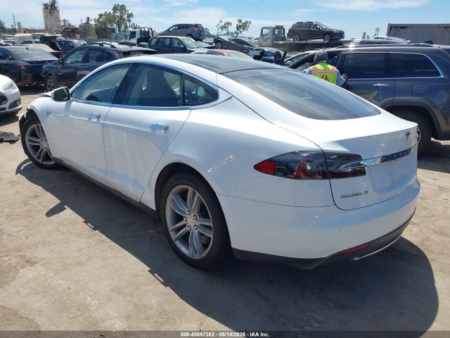 2014 Tesla Model S P85 მანქანა იყიდება აუქციონზე, vin: 5YJSA1H14EFP35758, აუქციონის ნომერი: 45897282