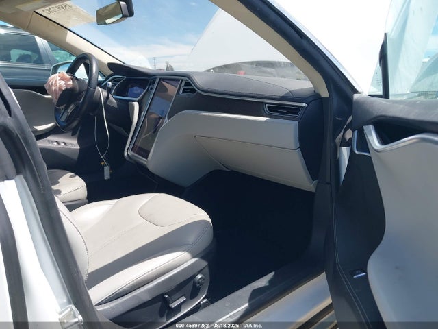 2014 Tesla Model S P85 მანქანა იყიდება აუქციონზე, vin: 5YJSA1H14EFP35758, აუქციონის ნომერი: 45897282