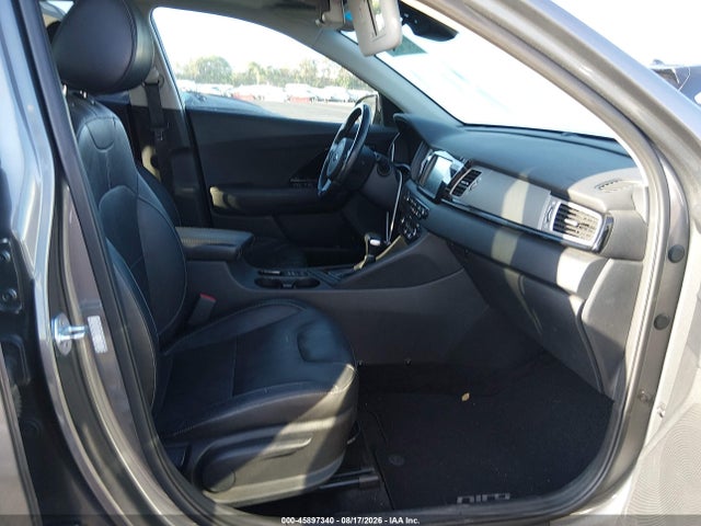 Продажа на аукционе авто 2017 Kia Niro Touring, vin: KNDCE3LC5H5051546, номер лота: 45897340