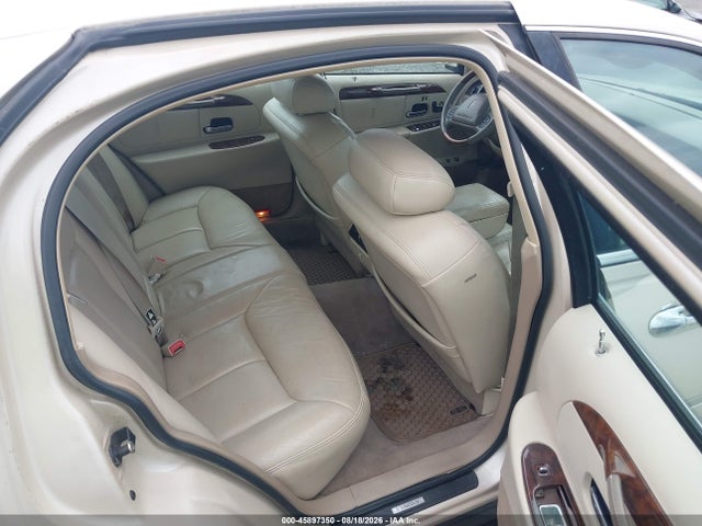 45897350 :رقم المزاد ، 1LNHM83W71Y633468 vin ، 2001 Lincoln Town Car Cartier مزاد بيع