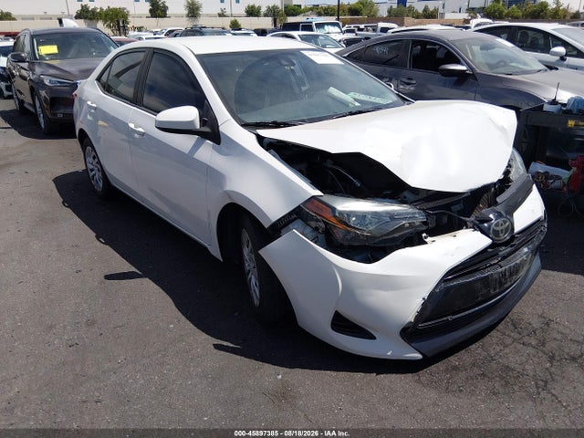 5YFBURHE4JP811597 Toyota COROLLA LE