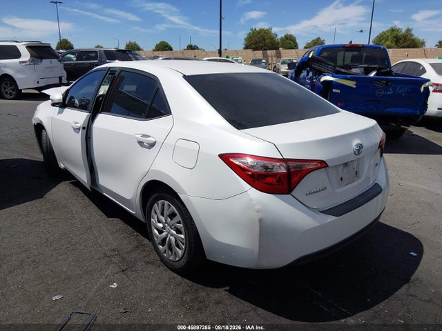 Toyota COROLLA LE 2018 5YFBURHE4JP811597 Image 14