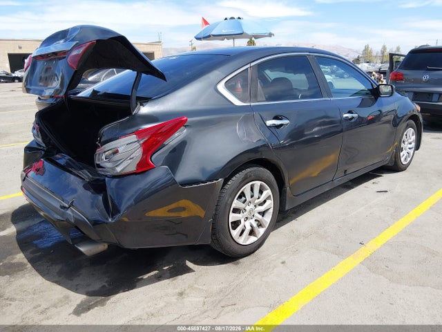 Nissan Altima 2.5 S 2018 1N4AL3AP9JC297722 Image 4