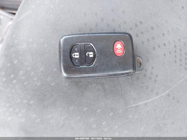 Toyota Prius V Three 2014 JTDZN3EUXEJ002586 Image 11