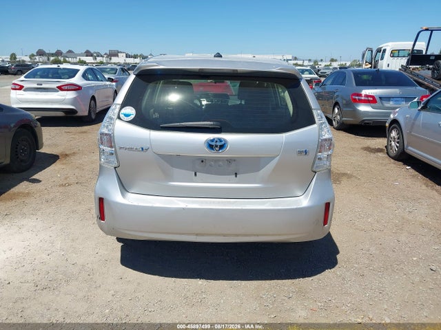 Toyota Prius V Three 2014 JTDZN3EUXEJ002586 Image 16