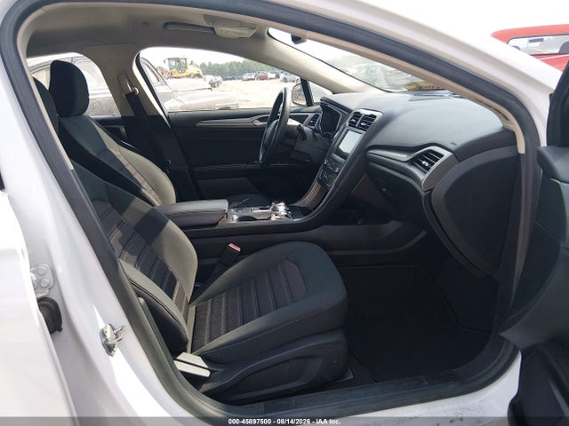 2020 Ford Fusion Hybrid Se მანქანა იყიდება აუქციონზე, vin: 3FA6P0LUXLR244995, აუქციონის ნომერი: 45897500