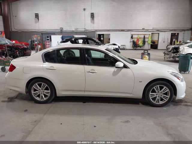 2015 Infiniti Q40 მანქანა იყიდება აუქციონზე, vin: JN1CV6AR0FM522789, აუქციონის ნომერი: 45897517