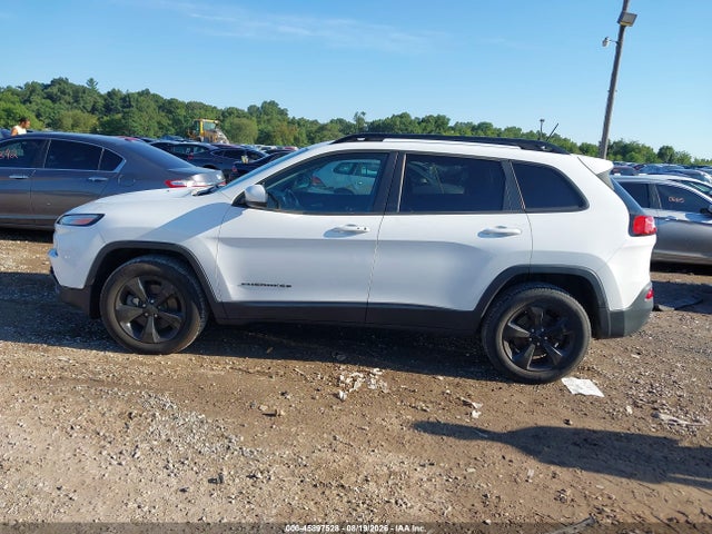 Продажа на аукционе авто 2015 Jeep Cherokee Latitude Altitude, vin: 1C4PJMCS0FW719870, номер лота: 45897528