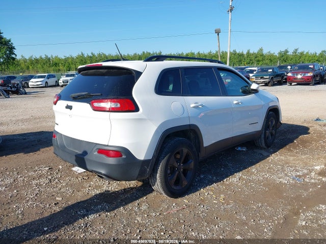 Продажа на аукционе авто 2015 Jeep Cherokee Latitude Altitude, vin: 1C4PJMCS0FW719870, номер лота: 45897528