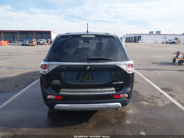 2015 Mitsubishi Outlander Se მანქანა იყიდება აუქციონზე, vin: JA4AD3A35FZ000495, აუქციონის ნომერი: 45897542