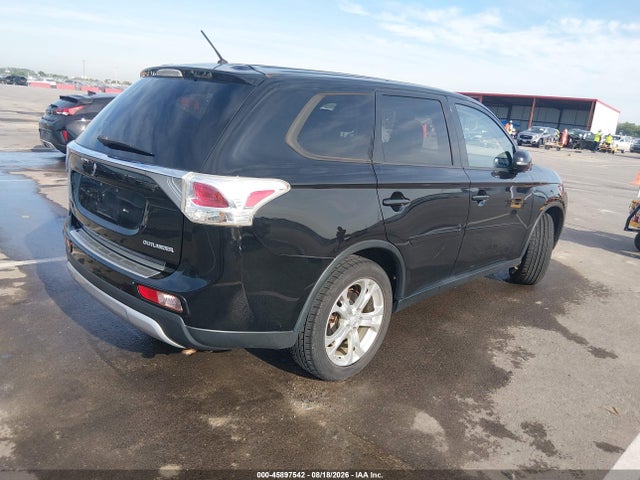 2015 Mitsubishi Outlander Se მანქანა იყიდება აუქციონზე, vin: JA4AD3A35FZ000495, აუქციონის ნომერი: 45897542