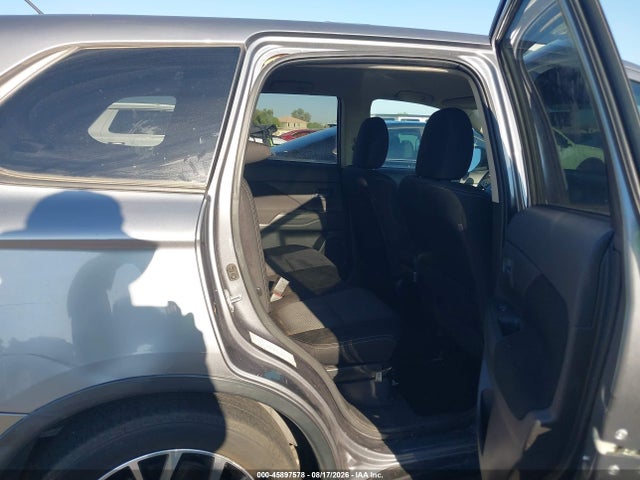 Продаж на аукціоні авто 2016 Mitsubishi Outlander Se, vin: JA4AD3A33GZ017121, номер лоту: 45897578