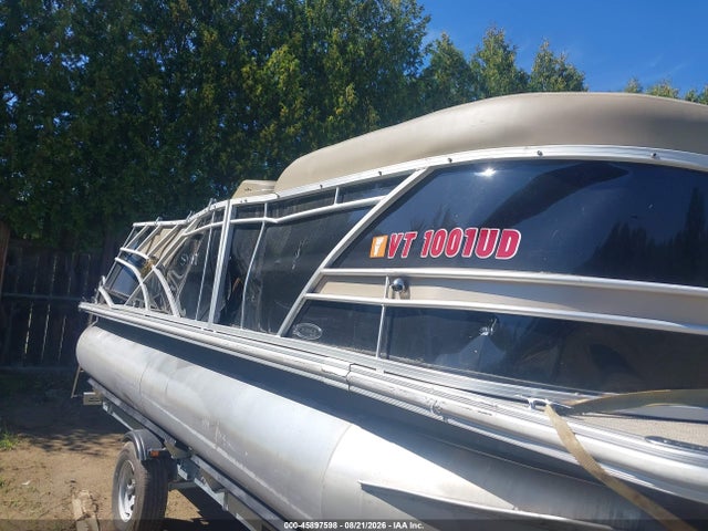 2020 Sylvan Pontoon მანქანა იყიდება აუქციონზე, vin: SYL71495A020, აუქციონის ნომერი: 45897598