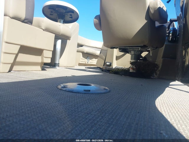 2020 Sylvan Pontoon მანქანა იყიდება აუქციონზე, vin: SYL71495A020, აუქციონის ნომერი: 45897598