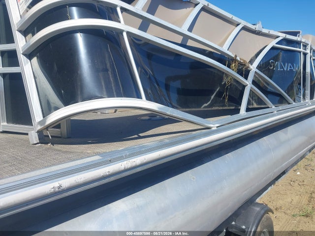 2020 Sylvan Pontoon მანქანა იყიდება აუქციონზე, vin: SYL71495A020, აუქციონის ნომერი: 45897598