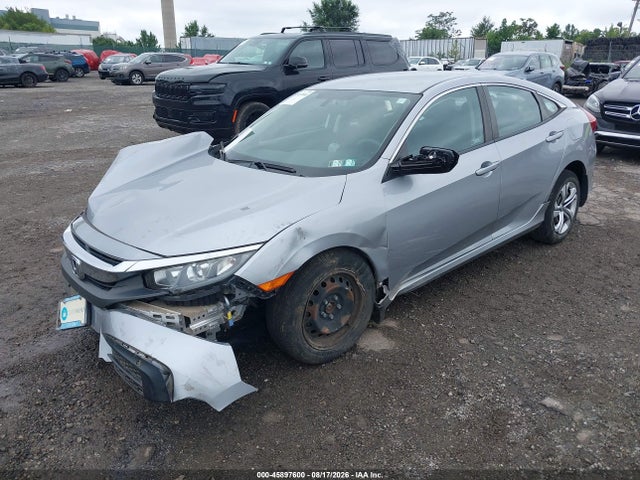 Honda Civic Lx 2018 2HGFC2F57JH573329 Image 2